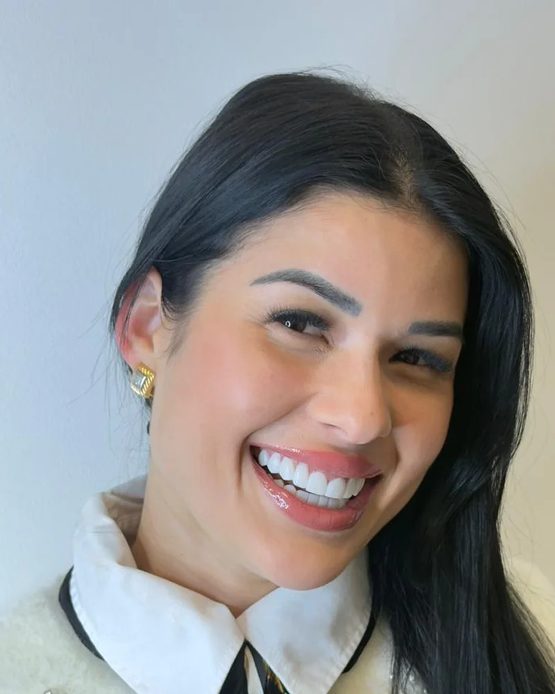 Paciente feliz Colombia Smile Design